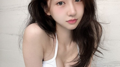 BJ 이서아 흰브라 M자세 흰 핫팬츠