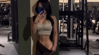 헬스장 몰래 숨어서 골반 인증