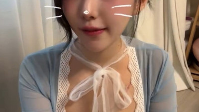 끌리는 스튜어디스룩