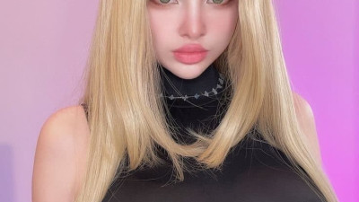 둘 중 본인취향 거유녀는?