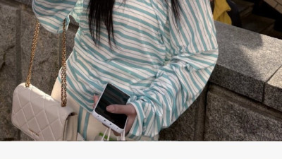 얼굴은 최상급 미녀인데 AAA컵