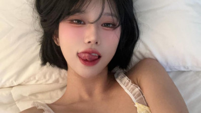 침대위 최솜이 남인을 위한 섹시 란제리