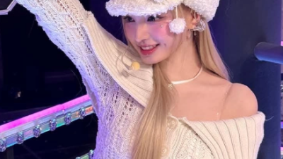 인형같은 아이브 리즈 배꼽노출