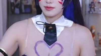 나리땽 오프솔더 코스튬 묵직한 가슴에 하트