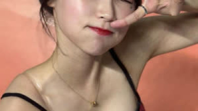 박선주 치어리더 섹시 산타복 초근접 가슴골