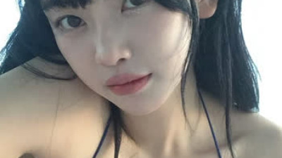 고말숙 비키니 눌린 가슴