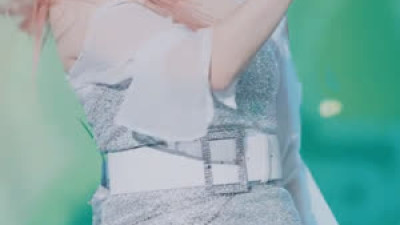 빌리 츠키 타이트한 흰 속바지 도끼