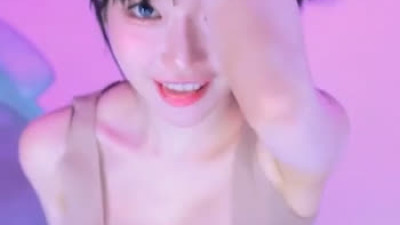 위에서 내려다보는 과즙세연 출렁이는 가슴 드리블