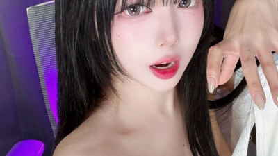 정다별이 위에서본 깊은 가슴골