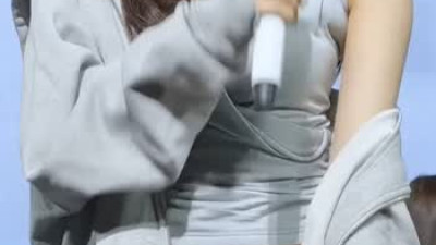 아이브 안유진 사운드체크 사복 흰 숏팬츠 도끼