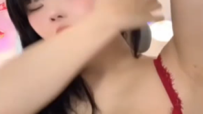 너무 노골적인 에디린 겨드랑이 어필