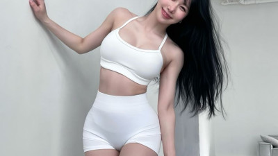 나나윤(김나윤) 탱글힙 뒤태 숏레깅스 T팬티