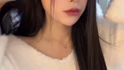 조연주 치어리더 사복 앙고라 니트 모자