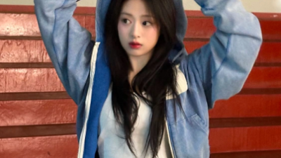 베이비몬스터 아현 미드노출 크롭티 배꼽