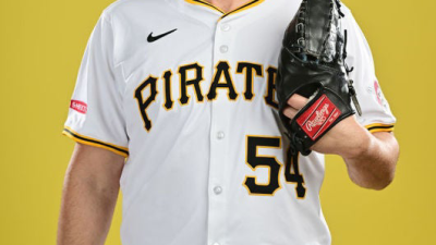 한국은 쓰레기 충격 발언하고 떠난 前 한화 투수, 끈질긴 생명력…