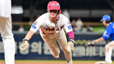 '이럴 수가' 이틀간 계약 0건→썰렁한 FA 시장 180도 대반전…'1호 계약 주인공'