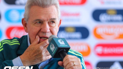 한국? 사실상 유럽팀, 절대 쉬운 팀 아냐 아기레 감독, '꿀대진' 평가 반박...