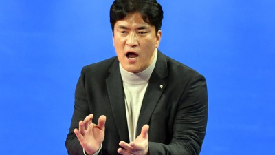 [포토]'잘하고 있어!' 박수 차상현 감독