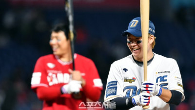 [포토]'지금은 웃어도 되는 시간' 한유섬과 박민우