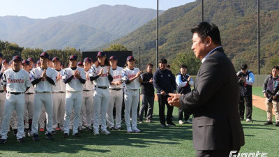 환한 미소, 굵직한 메시지…김태형 감독 “알아서, 제대로”