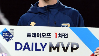 [포토]NC 페디, PO 1차전 6이닝 1실점 호투로 MVP