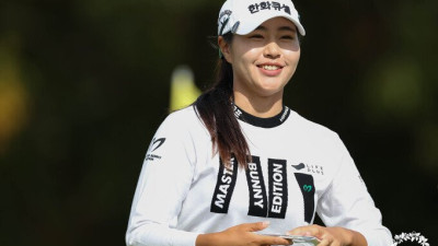 ‘이글 폭발’ 성유진, KLPGA 에쓰오일 챔피언십 3R ‘단독선두’