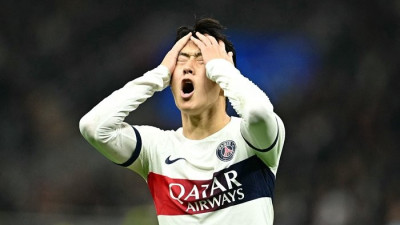 근육 부상이라더니 산 시로 골대 강타하며 펄펄…이강인 존재감 확실히 커진다, PSG 선발 여론 장악