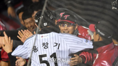 12년 전 죄인처럼 쫓겨나듯 떠났던 그가 해냈다, 유광점퍼 염원과 한풀이 이뤘다[KS]