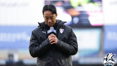 ‘수원 레전드’ 염기훈 감독대행, 창단 첫 강등과 함께 은퇴