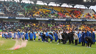 인색한 투자·잦은 감독 교체… ‘축구 명가’ 수원 삼성의 예견된 몰락