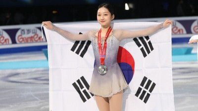 ‘김연아 이후 18년만’ 신지아, 주니어 그랑프리 파이널 2연속 銀