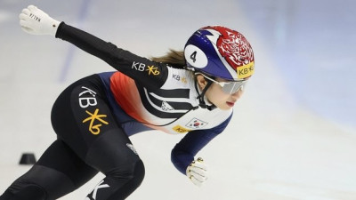 “金, 金, 金, 그리고 金”...김길리, 쇼트트랙 월드컵 4차 1500ｍ 우승