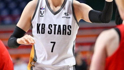 4R까지 MVP 싹쓸이...박지수, 사상 첫 WKBL 전 라운드 MVP 도전