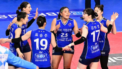 ‘아베크롬비-최정민 쌍끌이 활약’ IBK기업은행, GS칼텍스 3-0 완파… 여자부 3위 싸움 점입가경