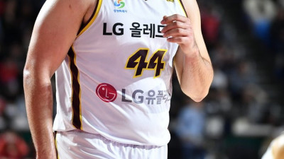 LG 이바라와 계약 만료, 텔로 잔류