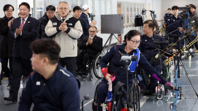 동계 데플림픽 결단식…유인촌 장관, 장애인 국가대표 선수단 격려