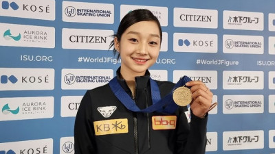 “이번시즌 가장 만족하는 연기”…주니어 세계선수권 쇼트 1위 신지아, 김연아 이후 18년 만의 ‘金 정조준’