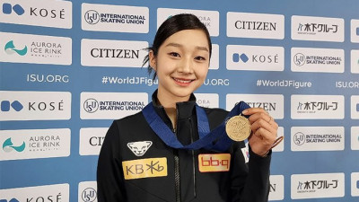 18년 전 김연아처럼… 신지아, ‘라이벌’ 마오 넘는다