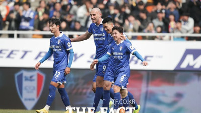 '축구 명가' 수원 삼성 2연승?...프로축구 2부리그도 뜨겁다