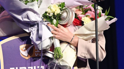 터줏대감들의 강력한 존재감… 男레오-女김연경, 정규시즌 MVP 석권