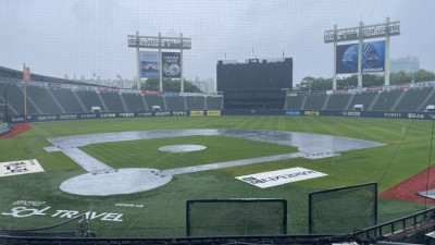 ‘하늘이 동심파괴’ KBO 5일 두산-LG ‘어린이날 잠실더비’ 우천 취소…야속한 봄비 [SS잠실in]