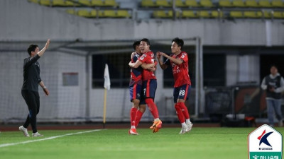 ‘김태현 2경기 연속골’ 김천, 제주 1-0으로 꺾고 2위 도약