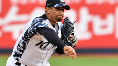 ‘KBO 데뷔 이래 최다 사사구’ KT 쿠에바스, 7볼넷+8실점 조기강판 [SS수원in]