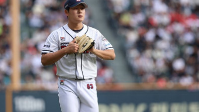 ‘학구파 투수’ 김택연의 미소… “구속과 변화구, 둘 다 놓치지 않을 거예요”