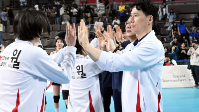 태국에 이틀 연속 패… 강성형 감독 “아쉽지만 열심히 했다… 부상 없어 다행”