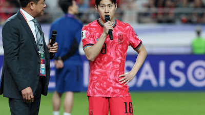 이강인 “감독님은 우리 보스… 과도한 비판, 선수도 상처받아요”