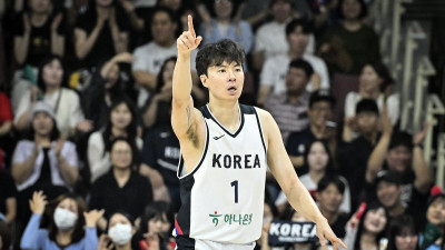 허슬 넘치는 이현중-여준석… ‘해외파’ 가세한 안준호호, 시원시원했다