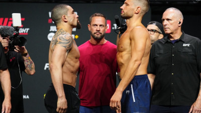 벨트 탈환 향한 여정… UFC ‘前 챔프’ 로버트 휘태커, 더 리더와 격돌