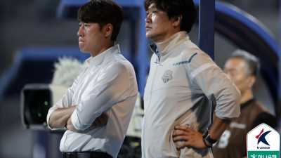 “엉뚱하지만 축구에 진심”… 싸박의 멀티골 활약에 김은중도 미소