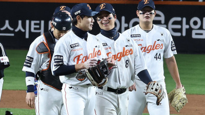 ‘BABIP神이 한화에 제대로 강림했다…’ 8회에만 빗맞은 안타 3개로 ‘약속의 8회’ 만들어낸 한화, 기적 같은 역전승으로 26년 만에 KS 승리